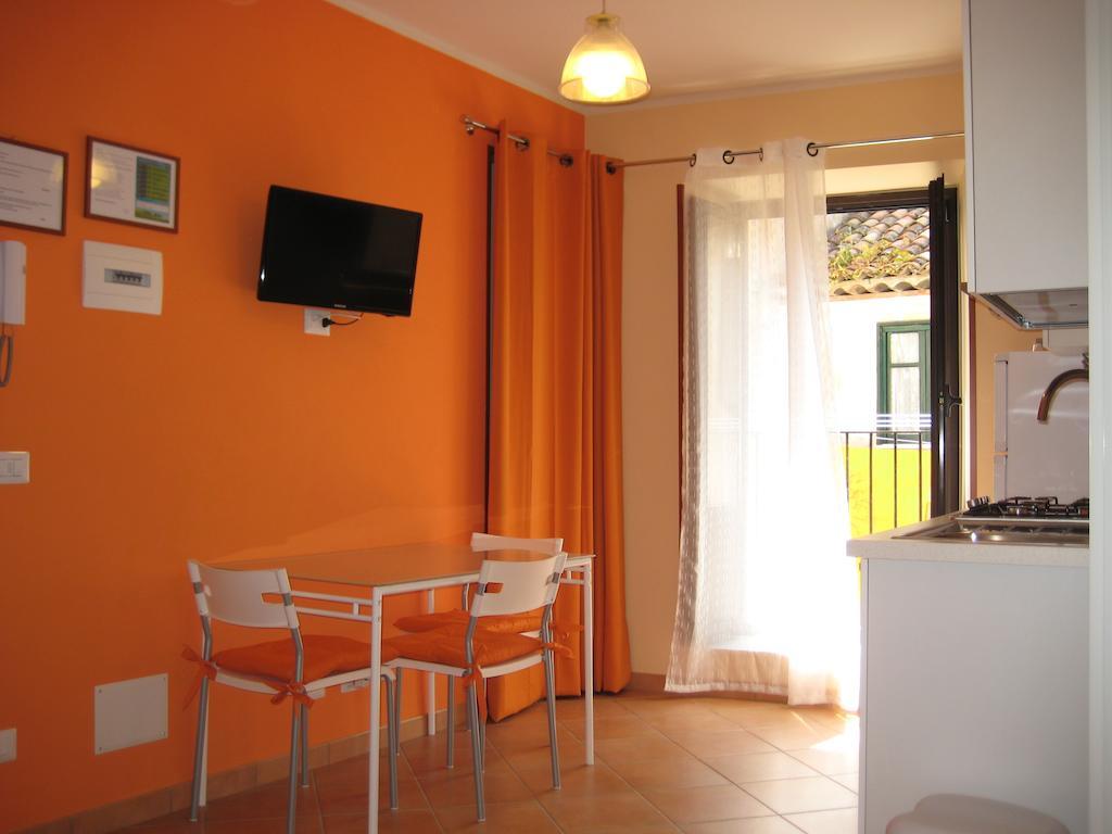 Gaia Holidays Apartments Cefalù Zimmer foto