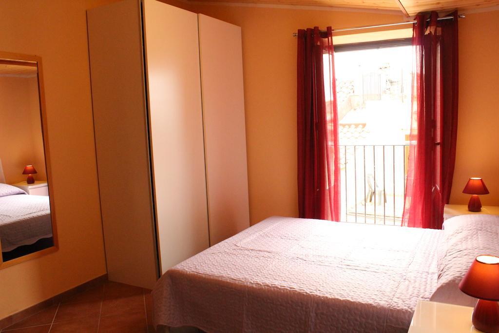 Gaia Holidays Apartments Cefalù Zimmer foto